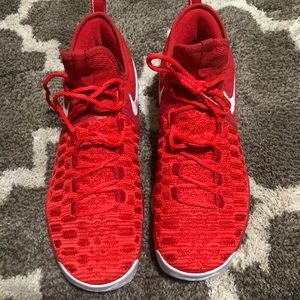 Men’s KD athletic shoes